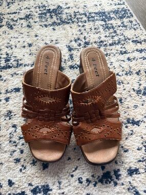 Women’s Brown Slide Sandals